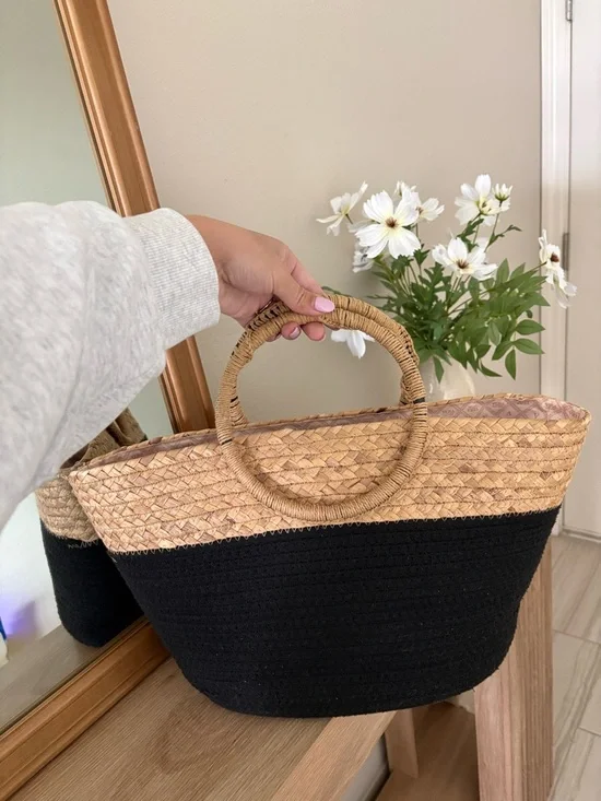 Vera Straw Tote Bag with Black Base and Round Handles - Picture 7 of 8